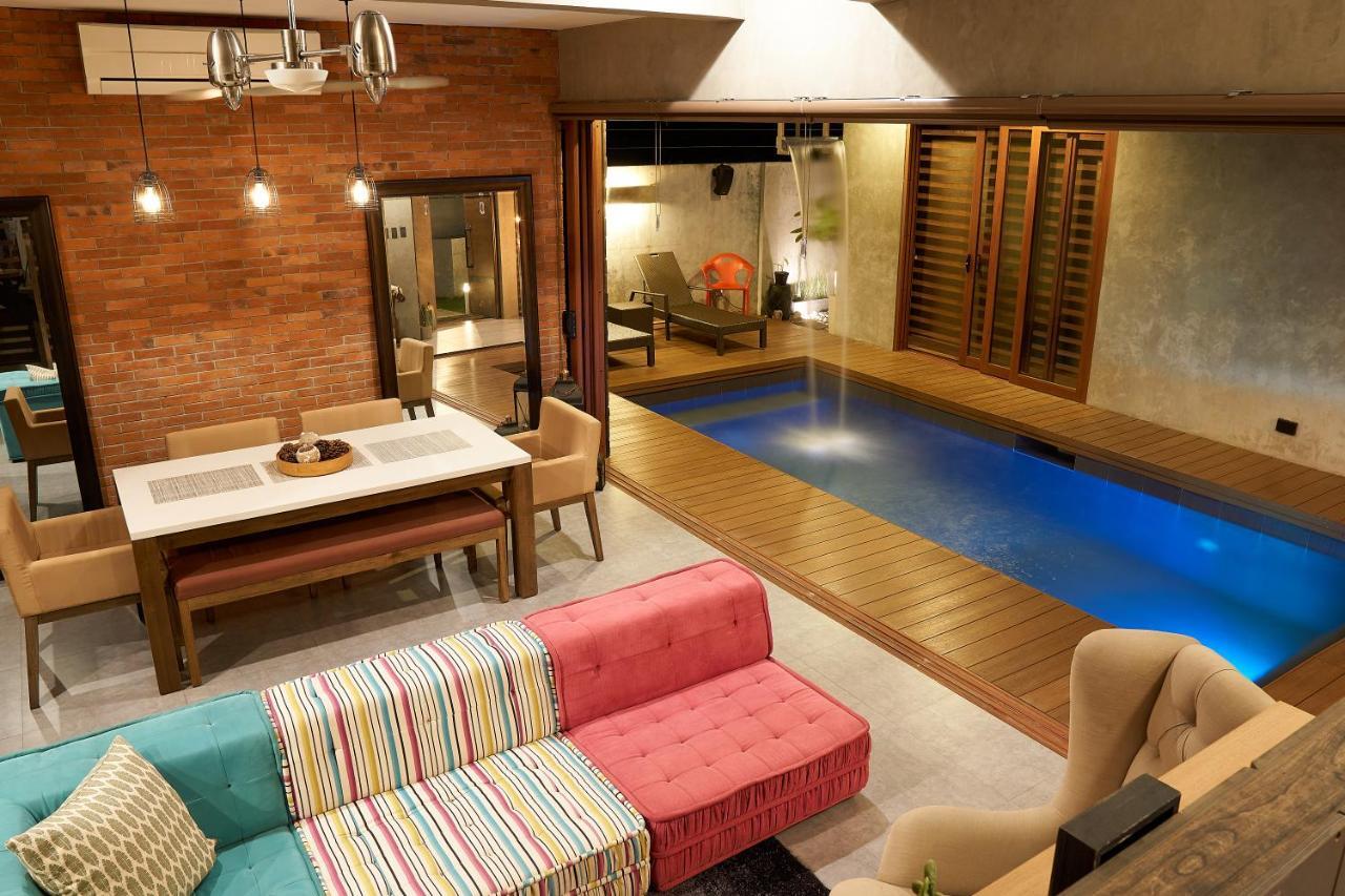 Isla Villa 1 Amazing Waterfall Pool House Near Beach, Bars & Restaurants Isla de Mactán Exterior foto